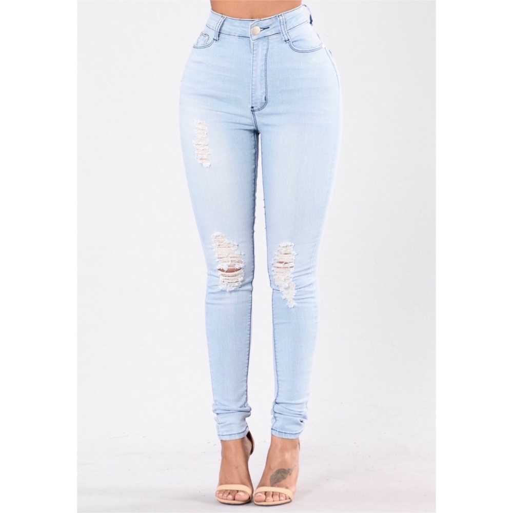 High waisted destroyed fashion nova jeans 7/8